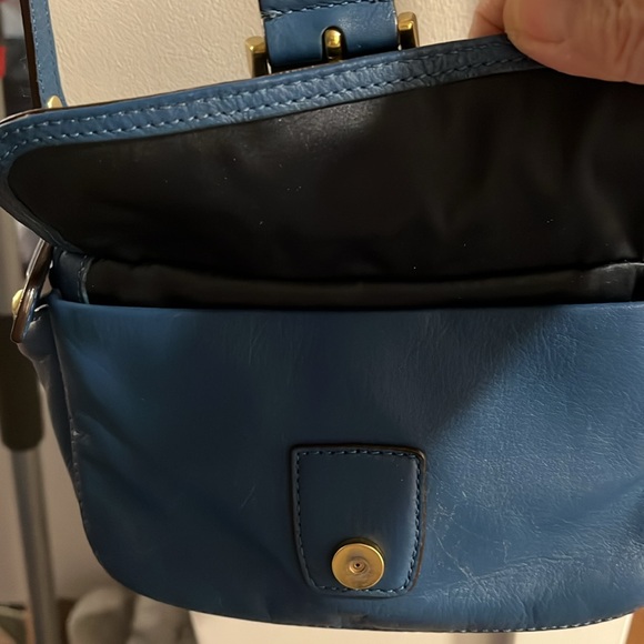 Rare Exclnt Vintage Coach Roomy Crossbody Medium Blue great with Jeans Casual. - Picture 14 of 14